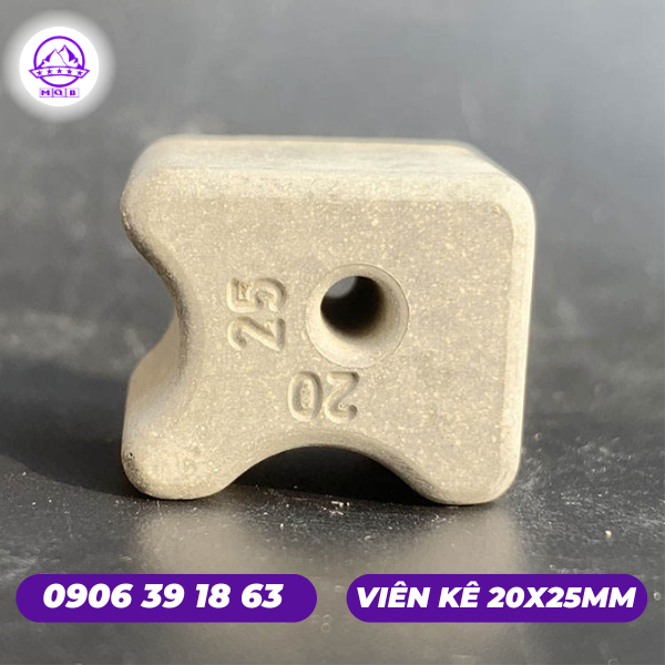 con-ke-be-tong-20x25mm-ke-thep.png