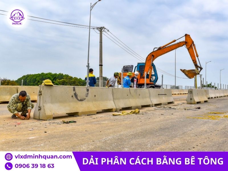 dai-phan-cach-be-tong-400x600x2000mm-duc