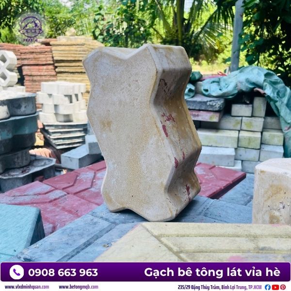 gach-lat-via-he-chu-z-khong-nung.jpg