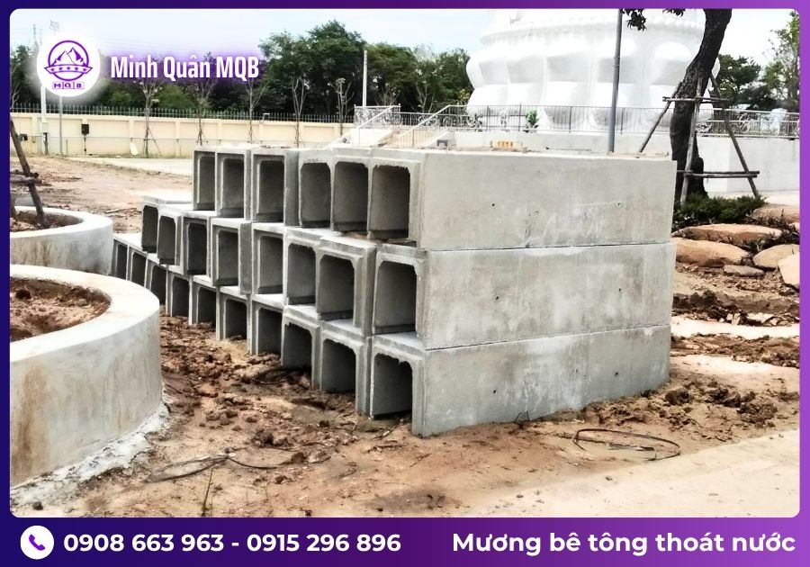 muong-ho-thoat-nuoc-duc-san-nap-roi.jpg