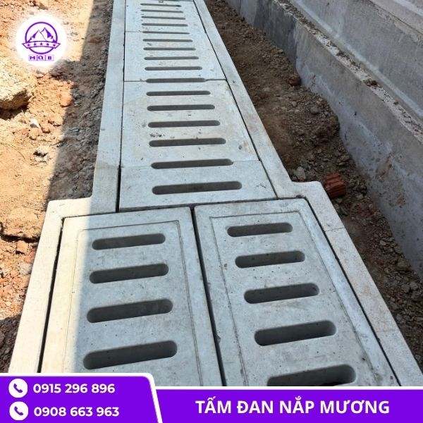 tam-dan-co-lo-thoat-nuoc.jpg