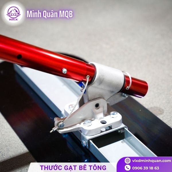 thuoc-gat-phang-be-tong-inox.jpg