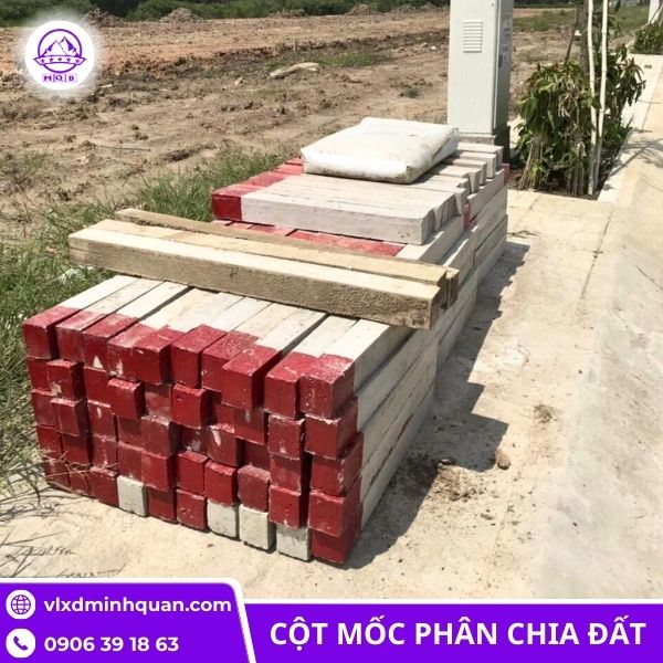 Cọc phân làn bê tông đúc sẵn cho giao thông đường bộ