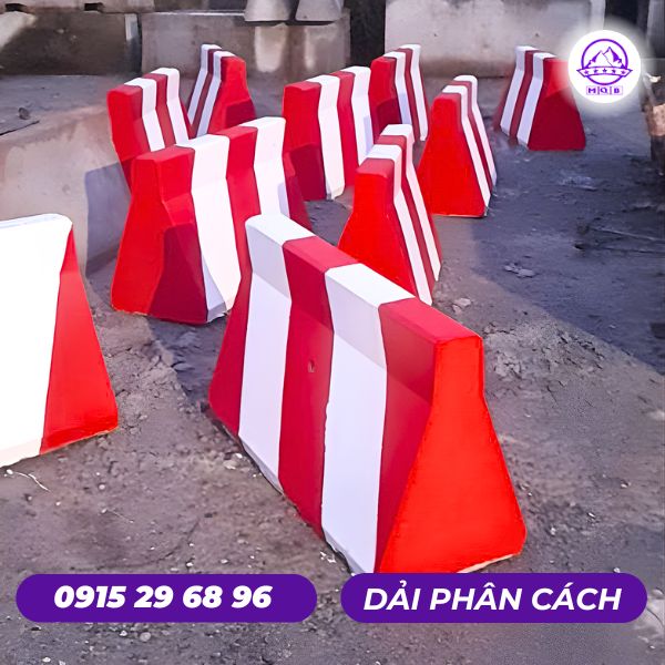 Dải Phân Cách Bê Tông Di Động: Linh Hoạt Điều Chỉnh Phù Hợp Với Lưu Lượng Xe